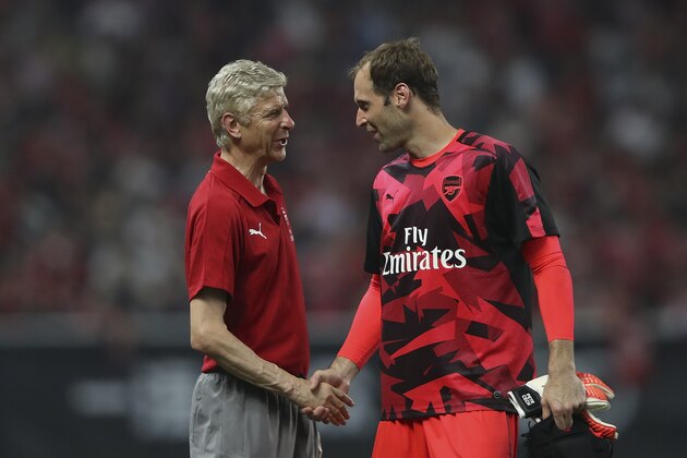 SHANGHAI, CHINA - JULY 19: Arsene Wenger, manager of Arsenal FC shakes hands with goalkeeper Petr Cech of Arsenal after the 2017 International Champions Cup football match between FC Bayern and Arsenal FC at Shanghai Stadium on July 19, 2017 in Shanghai, China. (Photo by Lintao Zhang/Getty Images) SHANGHAI, CHINA - JULY 19: Arsene Wenger, manager of Arsenal FC shakes hands with goalkeeper Petr Cech of Arsenal after the 2017 International Champions Cup football match between FC Bayern and Arsenal FC at Shanghai Stadium on July 19, 2017 in Shanghai, China. (Photo by Lintao Zhang/Getty Images)