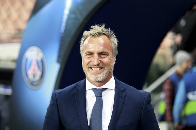 PARIS, FRANCE - OCTOBER 21:  David Ginola during the UEFA Champions League between Paris Saint-Germain and Real Madrid CF at Parc Des Princes on october 21, 2015 in Paris, France.  (Photo by Xavier Laine/Real Madrid via Getty Images)