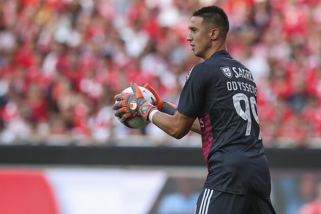 LISBON, PORTUGAL - AUGUST 25: Odisseas Vlachodimos of SL Benfica during the Liga NOS match between SL Benfica and Sporting CP for the third round of Liga NOS at Estadio da Luz on August 25, 2018 in Lisbon, Portugal. (Photo by Carlos Rodrigues/Getty Images)