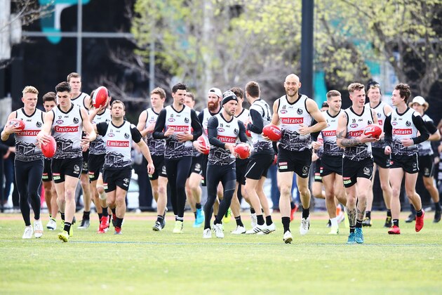 MELBOURNE, AUSTRALIA - SEPTEMBER 25:  Magpies fans show their support during a Collingwood Magpies AFL training session at the Holden Centre on September 25, 2018 in Melbourne, Australia.  (Photo by Michael Dodge/Getty Images)