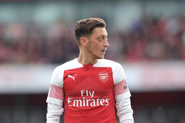 LONDON, ENGLAND - SEPTEMBER 23: Mesut Ozil of Arsenal during the Premier League match between Arsenal FC and Everton FC at Emirates Stadium on September 23, 2018 in London, United Kingdom. (Photo by James Williamson - AMA/Getty Images)