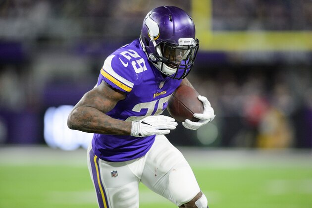 MINNEAPOLIS, MN - JANUARY 14: Latavius Murray #25 of the Minnesota Vikings carries the ball against the New Orleans Saints during the second half of the NFC Divisional Playoff game on January 14, 2018 at U.S. Bank Stadium in Minneapolis, Minnesota. (Photo by Hannah Foslien/Getty Images)