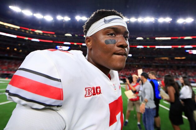 ARLINGTON, TX - SEPTEMBER 15:  Dwayne Haskins #7 of the Ohio State Buckeyes walks off the field after beating the TCU Horned Frogs 40-28 during The AdvoCare Showdown at AT&T Stadium on September 15, 2018 in Arlington, Texas.  (Photo by Tom Pennington/Getty Images)