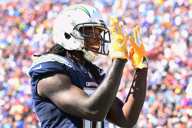 LOS ANGELES, CA - SEPTEMBER 23:  Mike Williams #81 of the Los Angeles Chargers celebrates his touchdown against the Los Angeles Rams during the third quarter of the game at Los Angeles Memorial Coliseum on September 23, 2018 in Los Angeles, California.  (Photo by Harry How/Getty Images)
