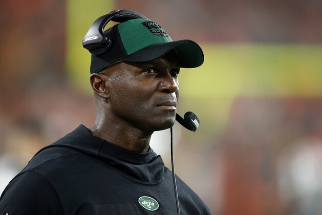 CLEVELAND, OH - SEPTEMBER 20:  Head coach Todd Bowles of the New York Jets on during the first quarter against the Cleveland Browns at FirstEnergy Stadium on September 20, 2018 in Cleveland, Ohio. (Photo by Joe Robbins/Getty Images)