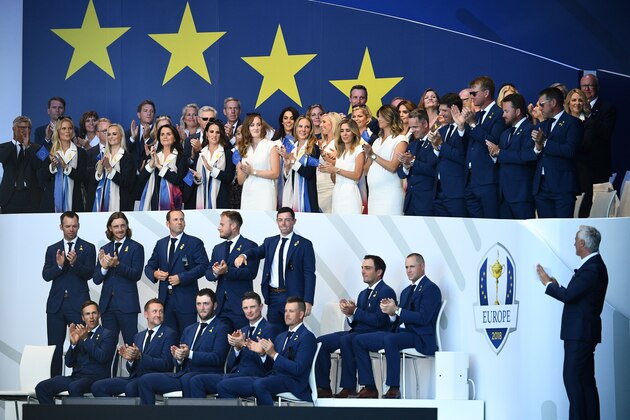 Former French footballer David Ginola (R) looks towards the European team during the opening ceremony of the 42nd Ryder Cup at Le Golf National Course at Saint-Quentin-en-Yvelines, south-west of Paris on September 27, 2018. (Photo by FRANCK FIFE / AFP)        (Photo credit should read FRANCK FIFE/AFP/Getty Images)