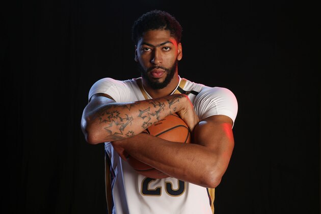 NEW ORLEANS, LA - SEPTEMBER 24: Anthony Davis #23 of the New Orleans Pelicans poses for a portrait during the 2018 NBA Media Day on September 24, 2018 at the Ochsner Sports Performance Center in New Orleans, Louisiana. NOTE TO USER: User expressly acknowledges and agrees that, by downloading and or using this Photograph, user is consenting to the terms and conditions of the Getty Images License Agreement. Mandatory Copyright Notice: Copyright 2018 NBAE (Photo by Layne Murdoch Jr./NBAE via Getty Images)
