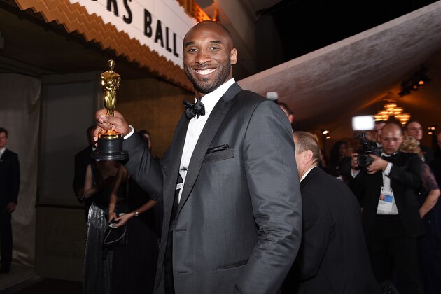 HOLLYWOOD, CA - MARCH 04:  Kobe Bryant attends the 90th Annual Academy Awards Governors Ball at Hollywood & Highland Center on March 4, 2018 in Hollywood, California.  (Photo by Kevork Djansezian/Getty Images)