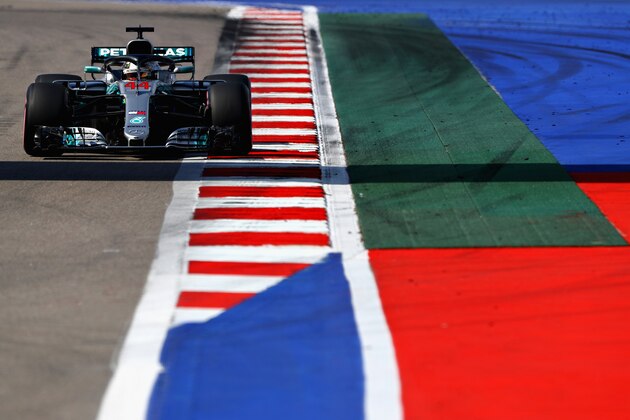 SOCHI, RUSSIA - SEPTEMBER 29: Lewis Hamilton of Great Britain driving the (44) Mercedes AMG Petronas F1 Team Mercedes WO9 on track during final practice for the Formula One Grand Prix of Russia at Sochi Autodrom on September 29, 2018 in Sochi, Russia.  (Photo by Mark Thompson/Getty Images)