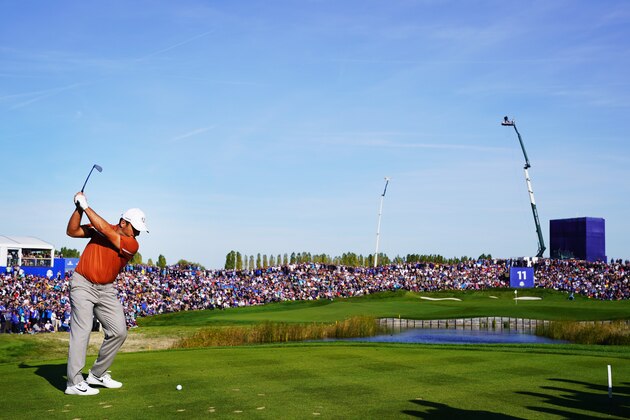 PARIS, FRANCE - SEPTEMBER 29:  Francesco Molinari of Europe tees off during the afternoon foursome matches of the 2018 Ryder Cup at Le Golf National on September 29, 2018 in Paris, France.  (Photo by Stuart Franklin/Getty Images)