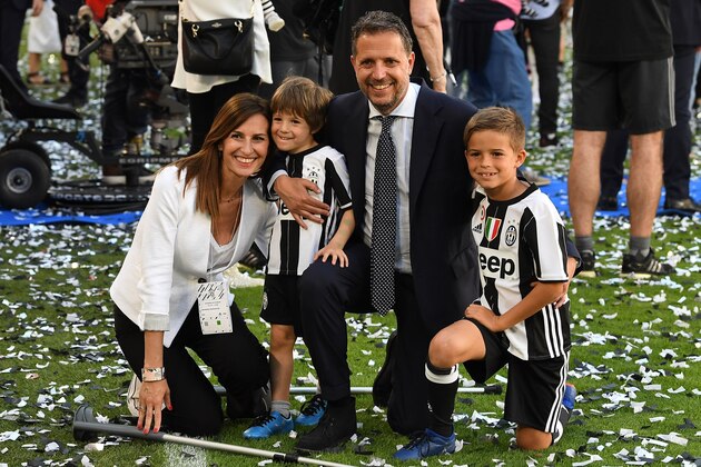 TURIN, ITALY - MAY 21:  Fabio Paratici of Juventus FC celebrate with the family after the beating FC Crotone 3-0 to win the Serie A Championships at the end of the Serie A match between Juventus FC and FC Crotone at Juventus Stadium on May 21, 2017 in Turin, Italy.  (Photo by Valerio Pennicino/Getty Images)
