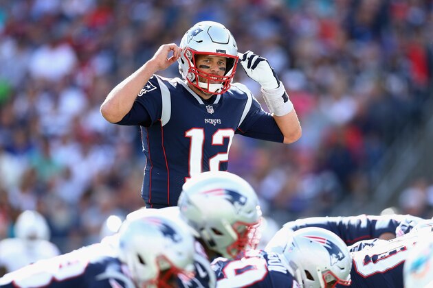FOXBOROUGH, MA - SEPTEMBER 30:  Tom Brady #12 of the New England Patriots gestures at the line of scrimmage during the second half against the Miami Dolphins at Gillette Stadium on September 30, 2018 in Foxborough, Massachusetts.  (Photo by Maddie Meyer/Getty Images)