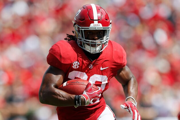 TUSCALOOSA, AL - SEPTEMBER 29:  Najee Harris #22 of the Alabama Crimson Tide rushes against the Louisiana Ragin Cajuns at Bryant-Denny Stadium on September 29, 2018 in Tuscaloosa, Alabama.  (Photo by Kevin C. Cox/Getty Images)
