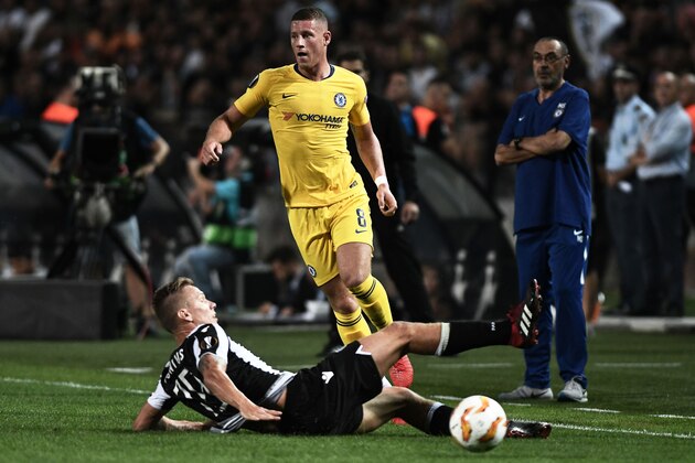 Chelsea's English midfielder Ross Barkley (R) vies for the ball with PAOK's Swedish midfielder Pontus Wernbloom   during the UEFA Europa League Group L first-leg football match between PAOK Thessaloniki and Chelsea at the Toumba stadium in Thessaloniki on September 20, 2018. (Photo by Sakis MITROLIDIS / AFP)        (Photo credit should read SAKIS MITROLIDIS/AFP/Getty Images)