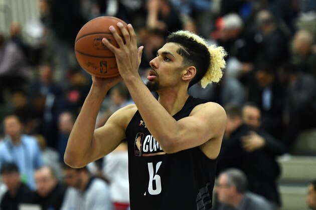 CHICAGO, IL - MAY 17:  Brian Bowen #16 participates in drills during Day One of the NBA Draft Combine at Quest MultiSport Complex on May 17, 2018 in Chicago, Illinois.  NOTE TO USER: User expressly acknowledges and agrees that, by downloading and or using this photograph, User is consenting to the terms and conditions of the Getty Images License Agreement.  (Photo by Stacy Revere/Getty Images)