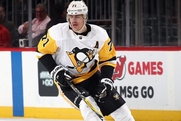 NEWARK, NJ - MARCH 29:  Evgeni Malkin #71 of the Pittsburgh Penguins skates against the New Jersey Devils at the Prudential Center on March 29, 2018 in Newark, New Jersey. The Penguins defeated the Devils 4-3 in overtime.  (Photo by Bruce Bennett/Getty Images)