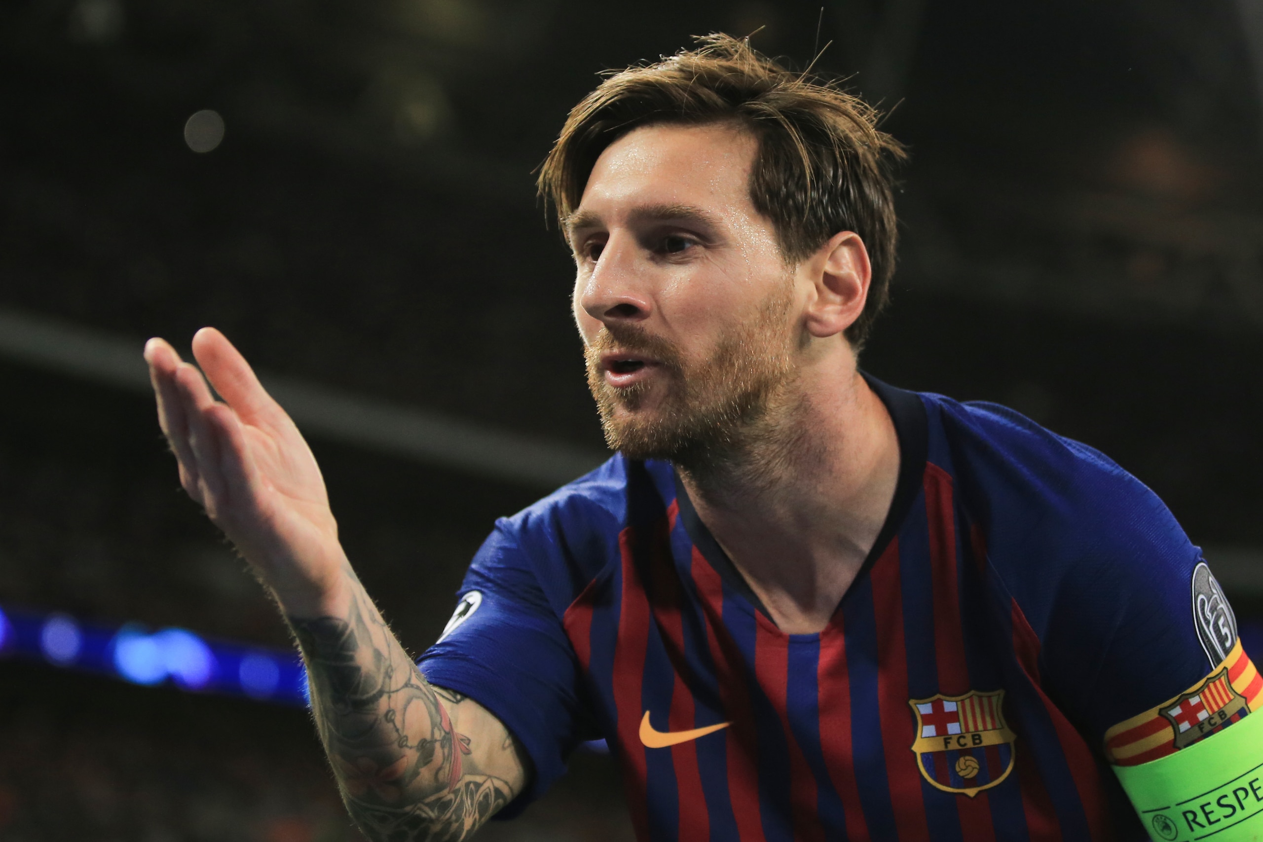 LONDON, ENGLAND - OCTOBER 03: Lionel Messi of FC Barcelona celebrates scoring their 3rd goal during the Group B match of the UEFA Champions League between Tottenham Hotspur and FC Barcelona at Wembley Stadium on October 3, 2018 in London, United Kingdom. (Photo by Marc Atkins/Getty Images)