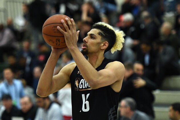 CHICAGO, IL - MAY 17: Brian Bowen #16 participates in drills during Day One of the NBA Draft Combine at Quest MultiSport Complex on May 17, 2018 in Chicago, Illinois. NOTE TO USER: User expressly acknowledges and agrees that, by downloading and or using this photograph, User is consenting to the terms and conditions of the Getty Images License Agreement. (Photo by Stacy Revere/Getty Images) CHICAGO, IL - MAY 17: Brian Bowen #16 participates in drills during Day One of the NBA Draft Combine at Quest MultiSport Complex on May 17, 2018 in Chicago, Illinois. NOTE TO USER: User expressly acknowledges and agrees that, by downloading and or using this photograph, User is consenting to the terms and conditions of the Getty Images License Agreement. (Photo by Stacy Revere/Getty Images)
