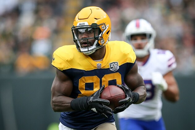GREEN BAY, WI - SEPTEMBER 30:  Ty Montgomery #88 of the Green Bay Packers runs with the ball in the first quarter against the Buffalo Bills at Lambeau Field on September 30, 2018 in Green Bay, Wisconsin.  (Photo by Dylan Buell/Getty Images)