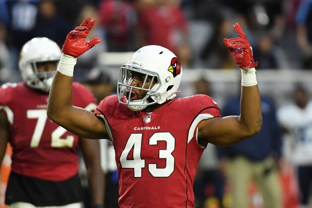 GLENDALE, AZ - DECEMBER 10:  Haason Reddick #43 of the Arizona Cardinals celebrates getting a sack on Marcus Mariota #8 of the Tennessee Titans at University of Phoenix Stadium on December 10, 2017 in Glendale, Arizona.  (Photo by Norm Hall/Getty Images)
