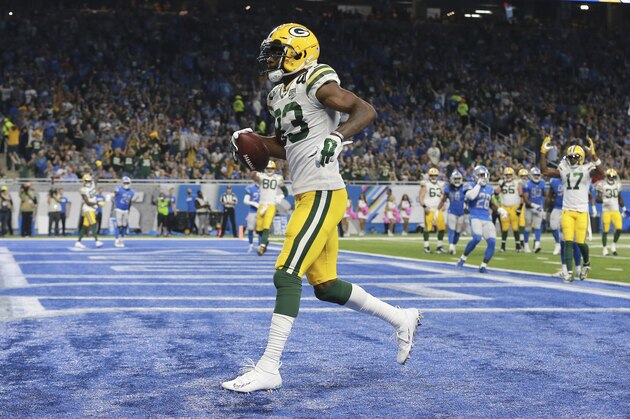 Green Bay Packers wide receiver Marquez Valdes-Scantling runs into the end zone for a touchdown during the second half of an NFL football game against the Detroit Lions, Sunday, Oct. 7, 2018, in Detroit. (AP Photo/\172018000879\)