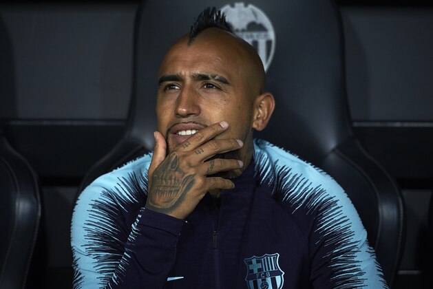 VALENCIA, SPAIN - OCTOBER 07:  Arturo Vidal of Barcelona looks on prior the La Liga match between Valencia CF and FC Barcelona at Estadio Mestalla on October 7, 2018 in Valencia, Spain.  (Photo by Quality Sport Images/Getty Images)