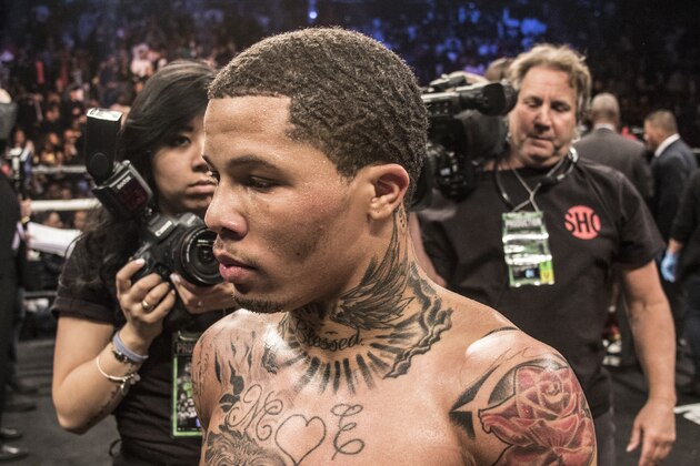 NEW YORK, NY - APRIL 21: Gervonta Davis ( white with red stripe trunks) defeats Jesue Cuellar ( whote and gold trunks) by 3rd round knockout in their WBA Super Featherweight fight at Barclays Center on April 21, 2018 in New York City. (Photo by Bill Tompkins/Getty Images)