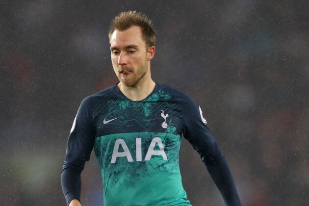 BRIGHTON, ENGLAND - SEPTEMBER 22:  Christian Eriksen of Tottenham Hotspur runs with the ball during the Premier League match between Brighton & Hove Albion and Tottenham Hotspur at American Express Community Stadium on September 22, 2018 in Brighton, United Kingdom.  (Photo by Dan Istitene/Getty Images)