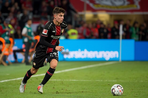 LEVERKUSEN, GERMANY - SEPTEMBER 29: Kai Havertz of Leverkusen controls the ball during the Bundesliga match between Bayer 04 Leverkusen and Borussia Dortmund at BayArena on September 29, 2018 in Leverkusen, Germany. (Photo by TF-Images/Getty Images)