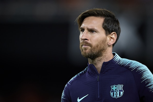 VALENCIA, SPAIN - OCTOBER 07:  Lionel Messi of Barcelona looks on prior the La Liga match between Valencia CF and FC Barcelona at Estadio Mestalla on October 7, 2018 in Valencia, Spain.  (Photo by Quality Sport Images/Getty Images)