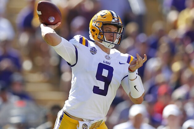 BATON ROUGE, LA - OCTOBER 13: Joe Burrow #9 of the LSU Tigers throws the ball during the first half against the Georgia Bulldogs at Tiger Stadium on October 13, 2018 in Baton Rouge, Louisiana.  (Photo by Jonathan Bachman/Getty Images)