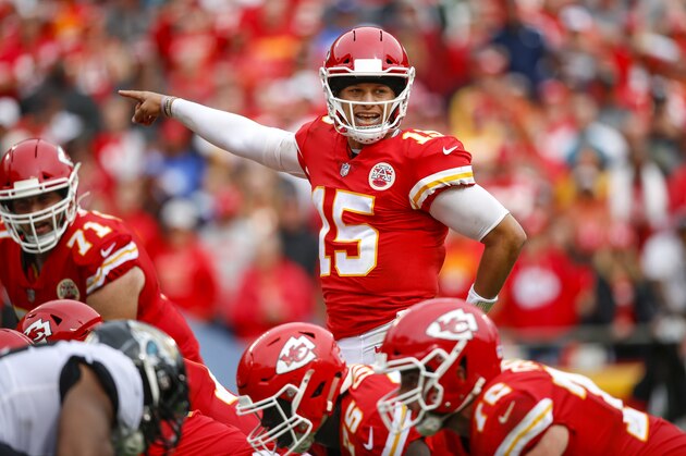 KANSAS CITY, MO - OCTOBER 07: Patrick Mahomes #15, quarterback with the Kansas City Chiefs, signaled formations against the Jacksonville Jaguars at Arrowhead Stadium on October 7, 2018 in Kansas City, Missouri. (Photo by David Eulitt/Getty Images) ***Patrick Mahomes***