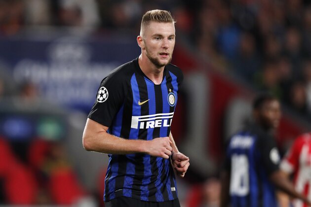 EINDHOVEN, NETHERLANDS - OCTOBER 3: Milan Skriniar of Internazionale during the UEFA Champions League  match between PSV v Internazionale at the Philips Stadium on October 3, 2018 in Eindhoven Netherlands (Photo by Edwin van Zandvoort/Soccrates/Getty Images)