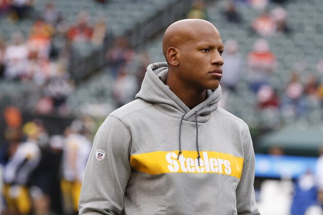Pittsburgh Steelers linebacker Ryan Shazier works the field during practice before an NFL football game against the Cincinnati Bengals, Sunday, Oct. 14, 2018, in Cincinnati. (AP Photo/Gary Landers)
