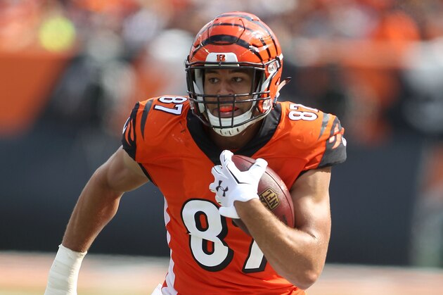 CINCINNATI, OH - OCTOBER 7:  C.J. Uzomah #87 of the Cincinnati Bengals runs the ball up the sideline during the third quarter of the game against the Cincinnati Bengals at Paul Brown Stadium on October 7, 2018 in Cincinnati, Ohio. (Photo by John Grieshop/Getty Images)