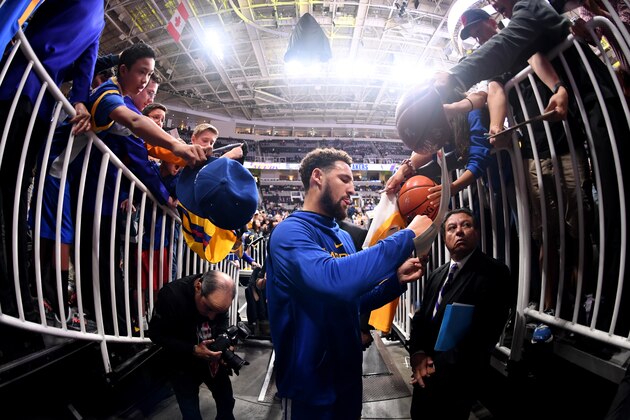 SAN JOSE, CA - OCTOBER 12: Klay Thompson #11 of the Golden State Warriors signs autographs for fans prior to the game against the Los Angeles Lakers on October 12, 2018 at SAP Center in San Jose, California. NOTE TO USER: User expressly acknowledges and agrees that, by downloading and or using this photograph, user is consenting to the terms and conditions of Getty Images License Agreement. Mandatory Copyright Notice: Copyright 2018 NBAE (Photo by Noah Graham/NBAE via Getty Images) SAN JOSE, CA - OCTOBER 12: Klay Thompson #11 of the Golden State Warriors signs autographs for fans prior to the game against the Los Angeles Lakers on October 12, 2018 at SAP Center in San Jose, California. NOTE TO USER: User expressly acknowledges and agrees that, by downloading and or using this photograph, user is consenting to the terms and conditions of Getty Images License Agreement. Mandatory Copyright Notice: Copyright 2018 NBAE (Photo by Noah Graham/NBAE via Getty Images)