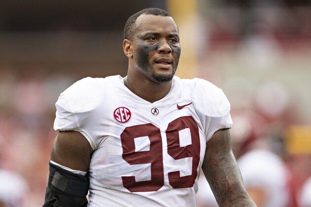 FAYETTEVILLE, AR - OCTOBER 6:  Raekwon Davis #99 of the Alabama Crimson Tide on the field during a game against the Arkansas Razorbacks at Razorback Stadium on October 6, 2018 in Tuscaloosa, Alabama.  The Crimson Tide defeated the Razorbacks 65-31.  (Photo by Wesley Hitt/Getty Images)