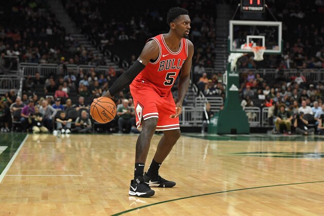 MILWAUKEE, WI - OCTOBER 03:  Bobby Portis #5 of the Chicago Bulls handles the ball during a preseason game against the Milwaukee Bucks at the Fiserv Forum on October 3, 2018 in Milwaukee, Wisconsin. NOTE TO USER: User expressly acknowledges and agrees that, by downloading and or using this photograph, User is consenting to the terms and conditions of the Getty Images License Agreement.  (Photo by Stacy Revere/Getty Images)
