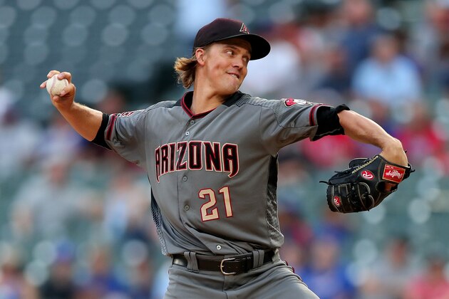 ARLINGTON, TX - AUGUST 13:  Zack Greinke #21 of the Arizona Diamondbacks pitches against the Texas Rangers in the bottom of the first inning at Globe Life Park in Arlington on August 13, 2018 in Arlington, Texas.  (Photo by Tom Pennington/Getty Images)