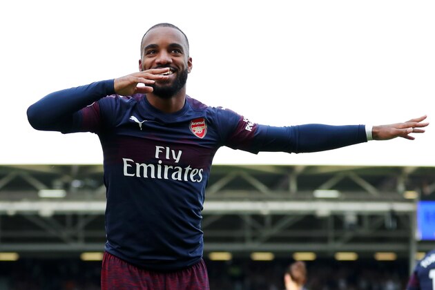 LONDON, ENGLAND - OCTOBER 07:  Alexandre Lacazette of Arsenal celebrates after scoring his team's second goal during the Premier League match between Fulham FC and Arsenal FC at Craven Cottage on October 7, 2018 in London, United Kingdom.  (Photo by Catherine Ivill/Getty Images)