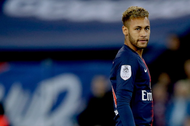 PARIS, FRANCE - OCTOBER 7: Neymar Jr of Paris Saint Germain  during the French League 1  match between Paris Saint Germain v Olympique Lyon at the Parc des Princes on October 7, 2018 in Paris France (Photo by Jeroen Meuwsen/Soccrates/Getty Images)