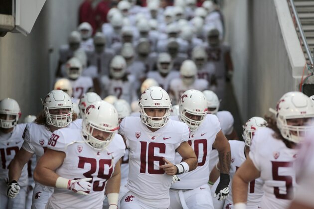 Washington State quarterback Gardner Minshew II (16) before an NCAA college football in Corvallis, Ore., on Saturday Oct. 6, 2018. (AP Photo/Timothy J. Gonzalez)