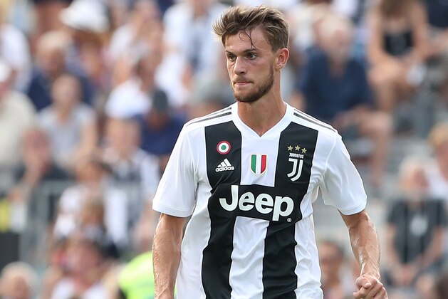 VILLAR PEROSA, ITALY - AUGUST 12:  Daniele Rugani of Juventus in action during the Pre-Season Friendly match between Juventus and Juventus U19 on August 12, 2018 in Villar Perosa, Italy.  (Photo by Marco Luzzani/Getty Images)