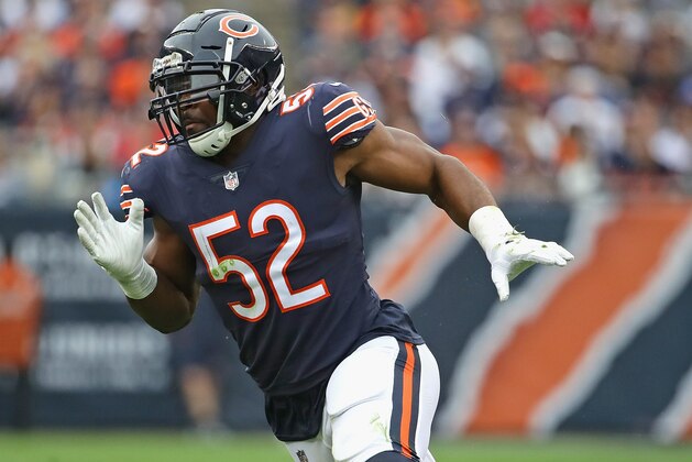CHICAGO, IL - SEPTEMBER 30:  Khalil Mack #52 of the Chicago Bears rushes against the Tampa Bay Buccaneers at Soldier Field on September 30, 2018 in Chicago, Illinois. The Bears defeated the Buccaneers 48-10.  (Photo by Jonathan Daniel/Getty Images)