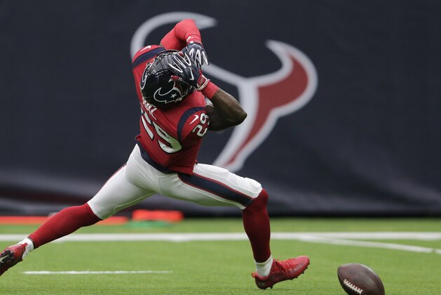 HOUSTON, TX - DECEMBER 10:  Andre Hal #29 of the Houston Texans reacts after dropping a potential interception in the second half at NRG Stadium on December 10, 2017 in Houston, Texas.  (Photo by Tim Warner/Getty Images)
