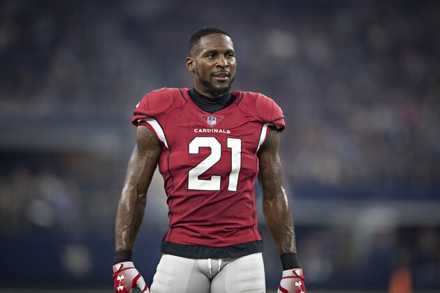 ARLINGTON, TX - AUGUST 26:  Patrick Peterson #21 of the Arizona Cardinals on the sidelines during a game against the Dallas Cowboys at AT&T Stadium during week 3 of the preseason on August 26, 2018 in Arlington, Texas.  The Cardinals defeated the Cowboys 27-3.  (Photo by Wesley Hitt/Getty Images)