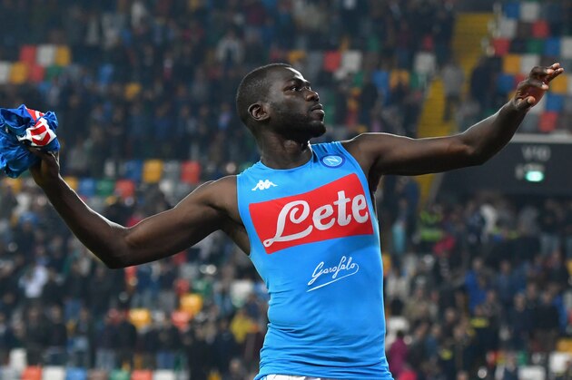 UDINE, ITALY - OCTOBER 20: Kaldou Koulibaly of SSC Napoli celebrates the victory after the Serie A match between Udinese and SSC Napoli at Stadio Friuli on October 20, 2018 in Udine, Italy.  (Photo by Alessandro Sabattini/Getty Images)