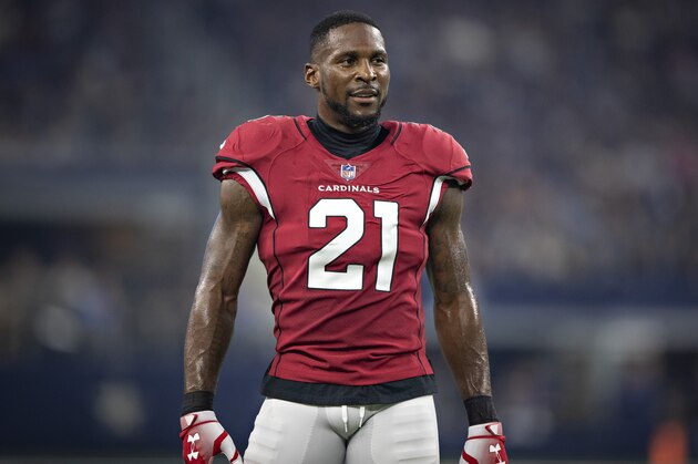 ARLINGTON, TX - AUGUST 26:  Patrick Peterson #21 of the Arizona Cardinals on the sidelines during a game against the Dallas Cowboys at AT&T Stadium during week 3 of the preseason on August 26, 2018 in Arlington, Texas.  The Cardinals defeated the Cowboys 27-3.  (Photo by Wesley Hitt/Getty Images)