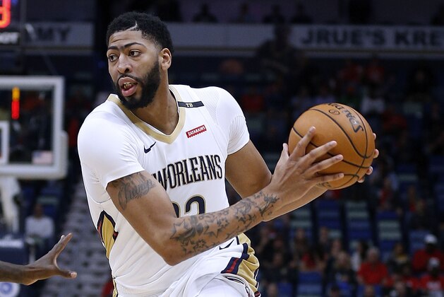 NEW ORLEANS, LA - OCTOBER 23:  Anthony Davis #23 of the New Orleans Pelicans drives with the ball during a game against the LA Clippers at the Smoothie King Center on October 23, 2018 in New Orleans, Louisiana. NOTE TO USER: User expressly acknowledges and agrees that, by downloading and or using this photograph, User is consenting to the terms and conditions of the Getty Images License Agreement.  (Photo by Jonathan Bachman/Getty Images)