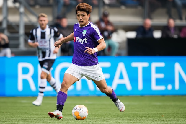 Ritsu Doan of FC Groningen during the Dutch Eredivisie match between Heracles Almelo and FC Groningen at Polman stadium on October 21, 2018 in Almelo, The Netherlands(Photo by VI Images via Getty Images)